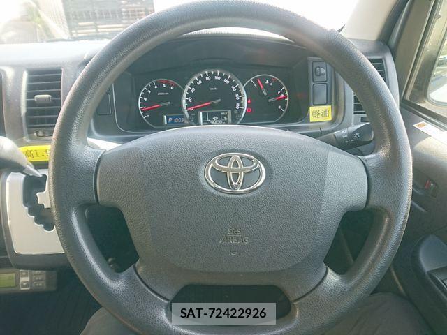 Toyota HIACE VAN 2020-11 5881260-20