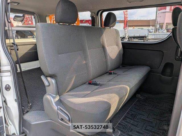 Toyota HIACE VAN 2018-09 5881266-9