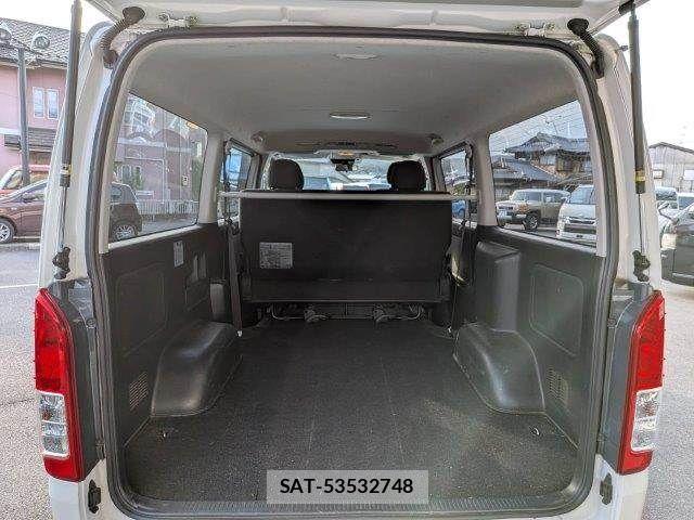 Toyota HIACE VAN 2018-09 5881266-10