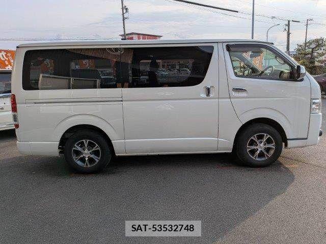 Toyota HIACE VAN 2018-09 5881266-17