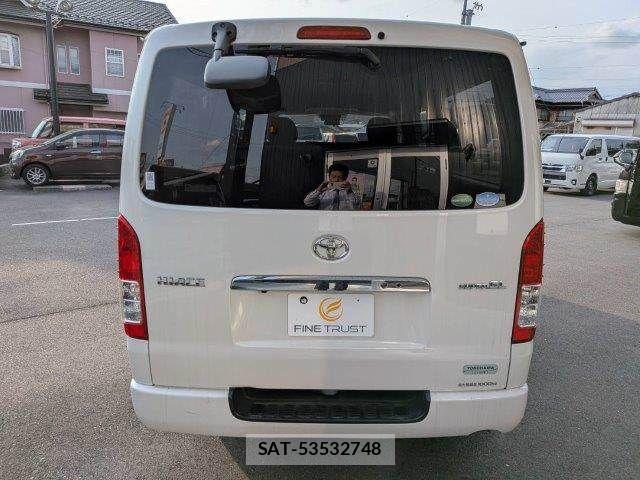 Toyota HIACE VAN 2018-09 5881266-19