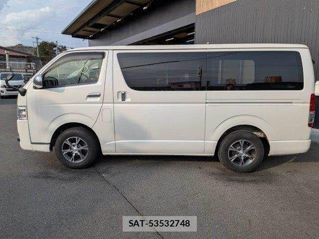 Toyota HIACE VAN 2018-09 5881266-21