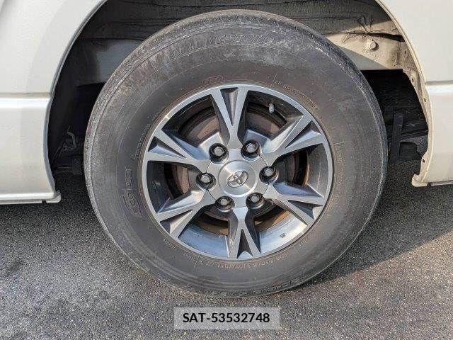 Toyota HIACE VAN 2018-09 5881266-29