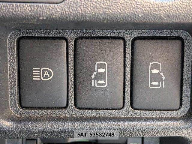 Toyota HIACE VAN 2018-09 5881266-7