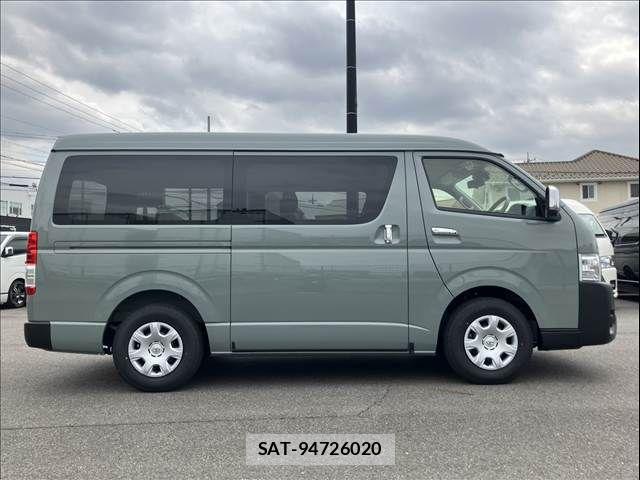 Toyota HIACE VAN 2026-01 5881174-12