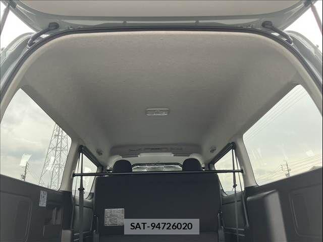 Toyota HIACE VAN 2026-01 5881174-18