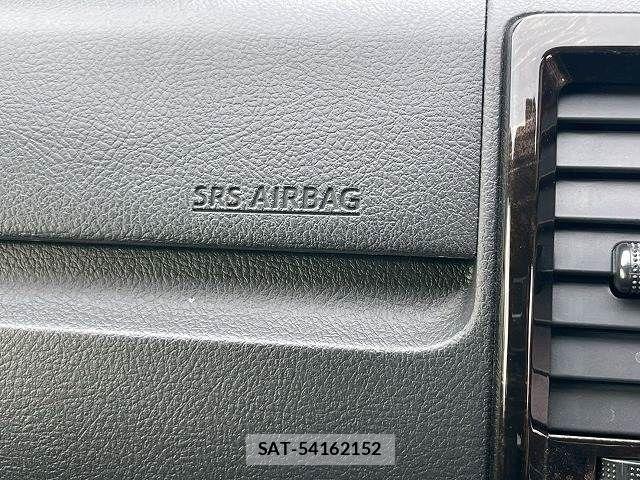 Toyota HIACE VAN 2023-11 5881197-9