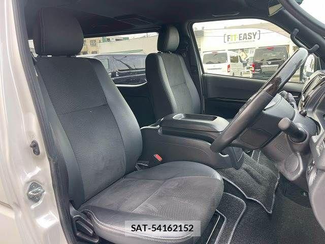 Toyota HIACE VAN 2023-11 5881197-10