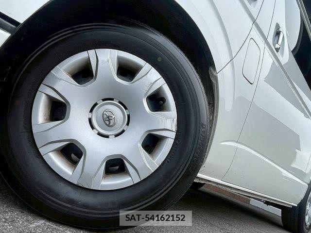 Toyota HIACE VAN 2023-11 5881197-17