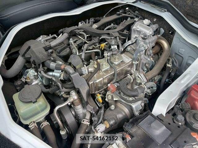 Toyota HIACE VAN 2023-11 5881197-18