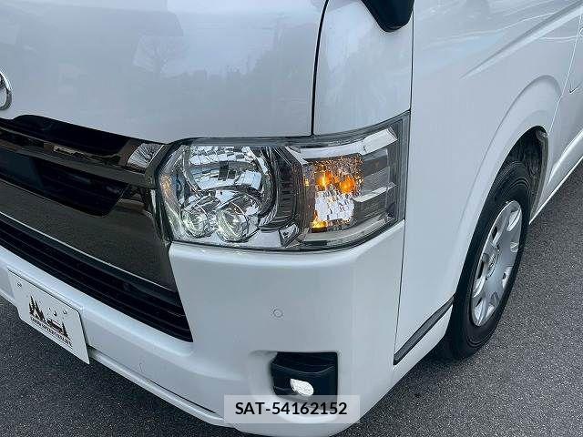 Toyota HIACE VAN 2023-11 5881197-19