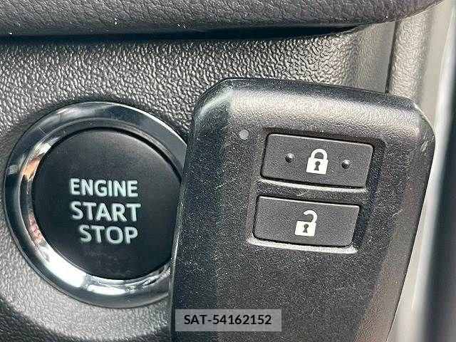 Toyota HIACE VAN 2023-11 5881197-8