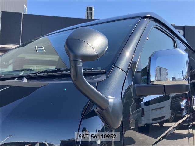 Toyota HIACE VAN 2026-01 5881177-17