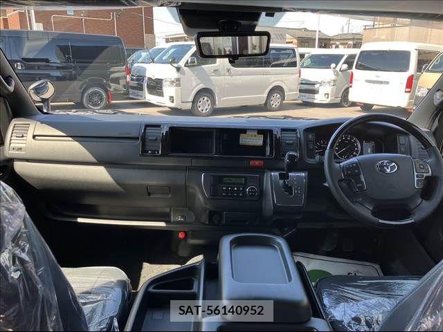 Toyota HIACE VAN 2026-01 5881177-3
