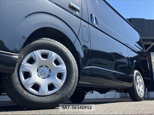 Toyota HIACE VAN 2026-01 5881177-8
