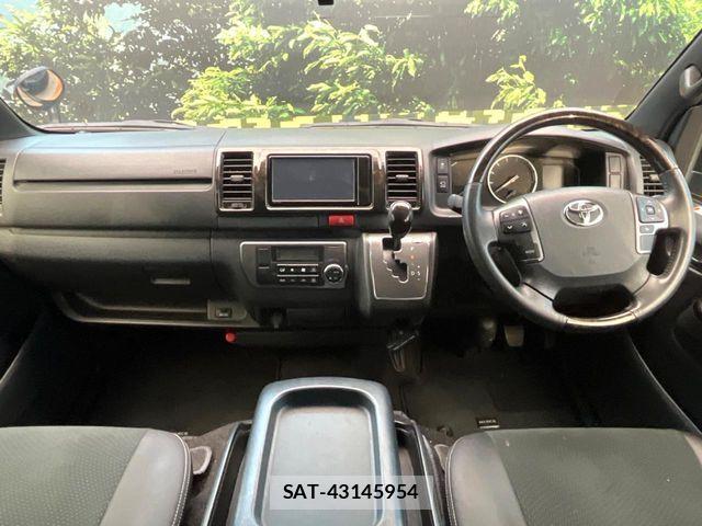 Toyota HIACE VAN 2023-07 5881196-1