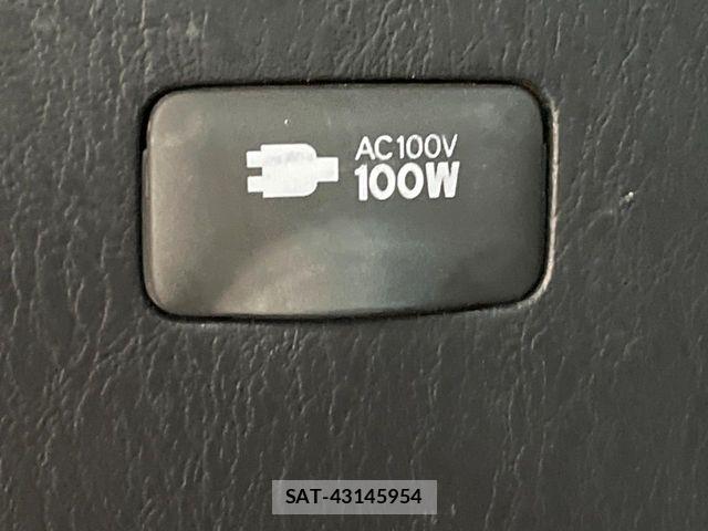 Toyota HIACE VAN 2023-07 5881196-5