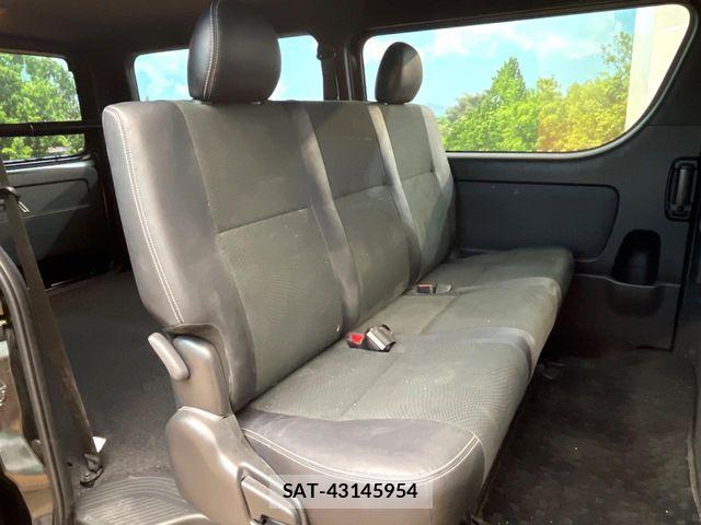 Toyota HIACE VAN 2023-07 5881196-8