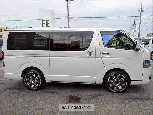 Toyota HIACE VAN 2021-05 5881240-13