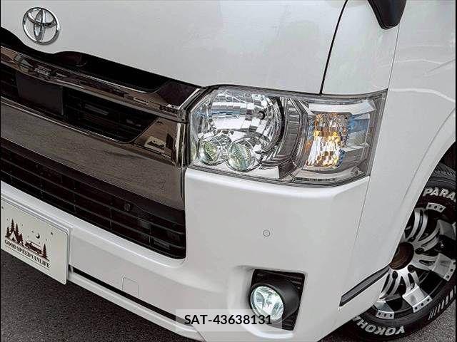 Toyota HIACE VAN 2021-05 5881240-17