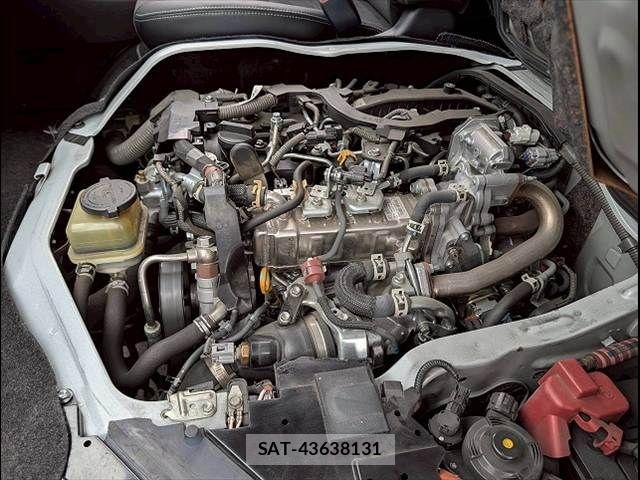 Toyota HIACE VAN 2021-05 5881240-19