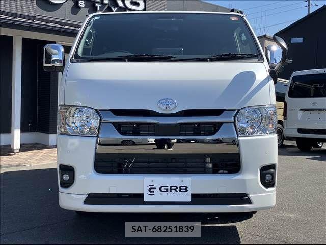 Toyota HIACE VAN 2026-02 5881179-1