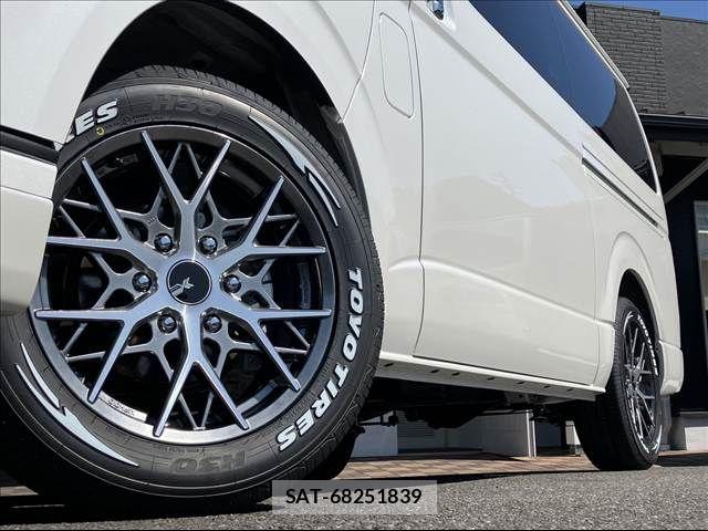 Toyota HIACE VAN 2026-02 5881179-8