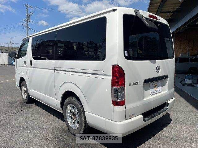 Toyota HIACE VAN 2014-03 6072907-17