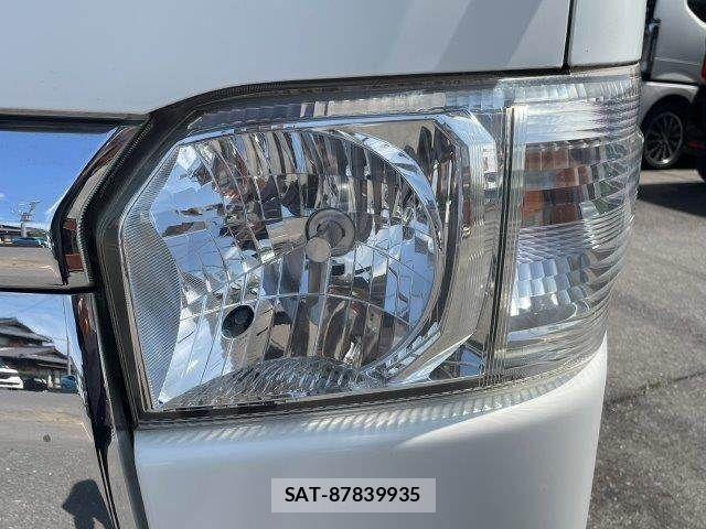 Toyota HIACE VAN 2014-03 6072907-19