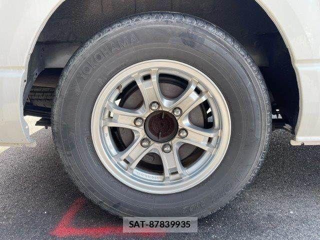 Toyota HIACE VAN 2014-03 6072907-23
