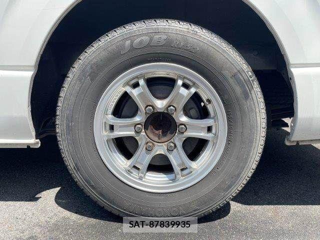 Toyota HIACE VAN 2014-03 6072907-24