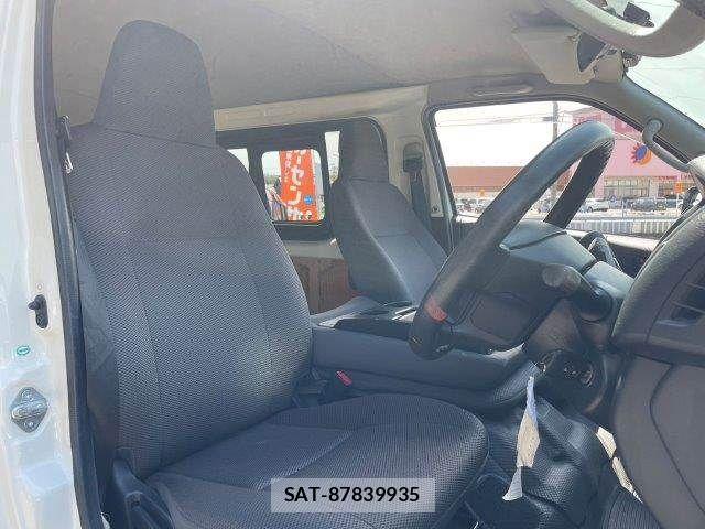 Toyota HIACE VAN 2014-03 6072907-6