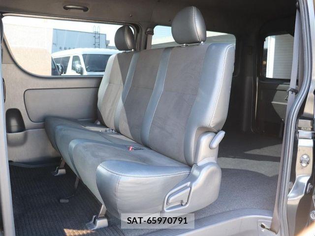 Toyota HIACE VAN 2019-01 6021420-9