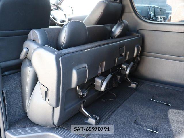 Toyota HIACE VAN 2019-01 6021420-10