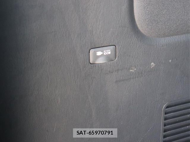 Toyota HIACE VAN 2019-01 6021420-16