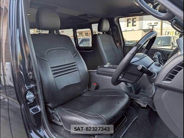 Toyota HIACE VAN 2023-01 6021465-10