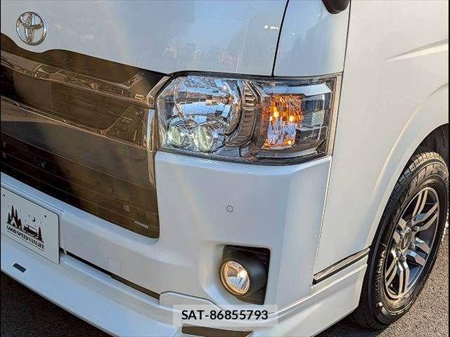 Toyota HIACE VAN 2020-08 6021469-18