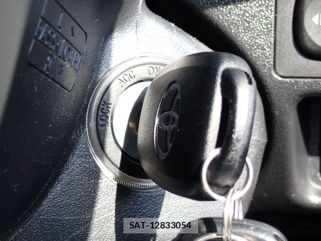 Toyota HIACE VAN 2020-12 6021468-10