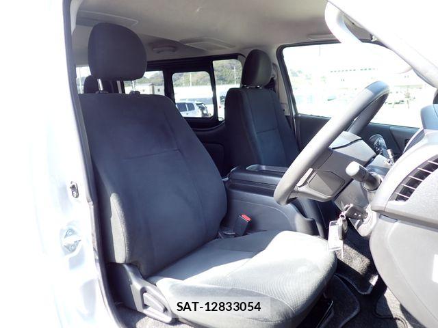Toyota HIACE VAN 2020-12 6021468-16