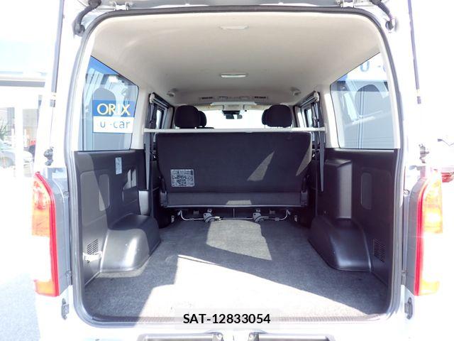 Toyota HIACE VAN 2020-12 6021468-18