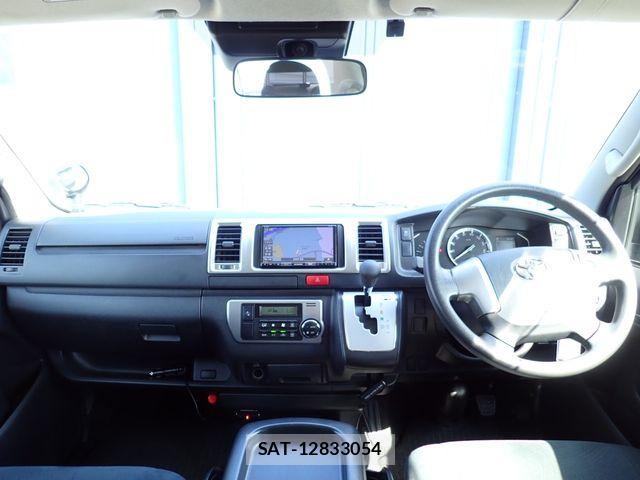 Toyota HIACE VAN 2020-12 6021468-1