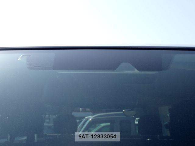 Toyota HIACE VAN 2020-12 6021468-23