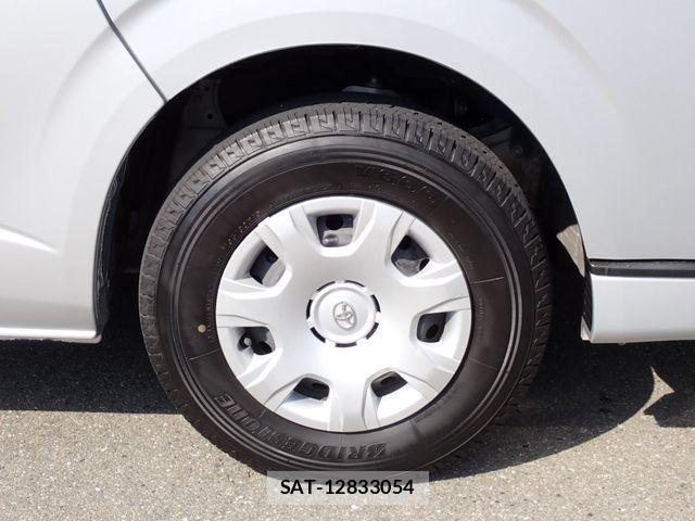 Toyota HIACE VAN 2020-12 6021468-26
