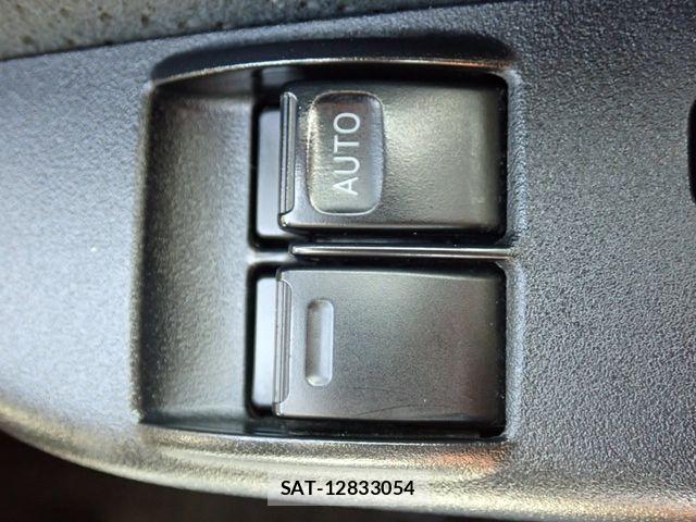 Toyota HIACE VAN 2020-12 6021468-7