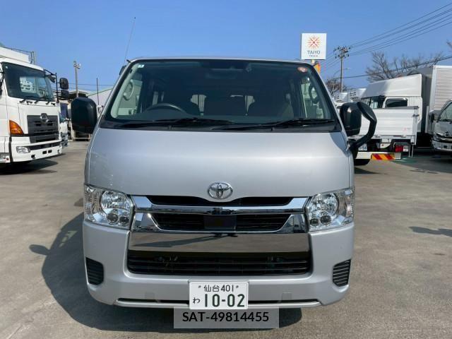 Toyota HIACE VAN 2023-02 6021450-1