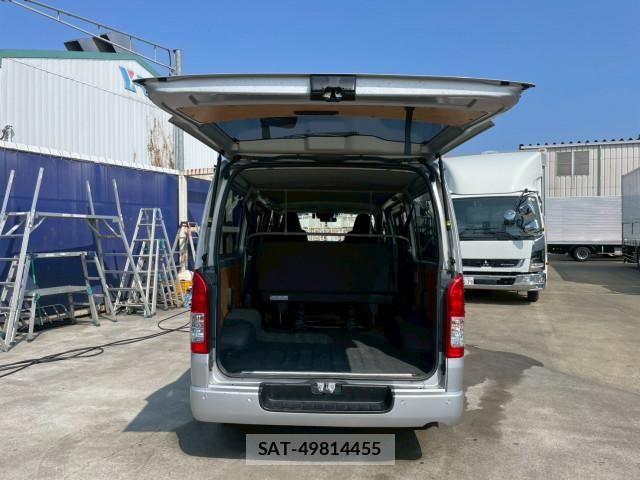 Toyota HIACE VAN 2023-02 6021450-8