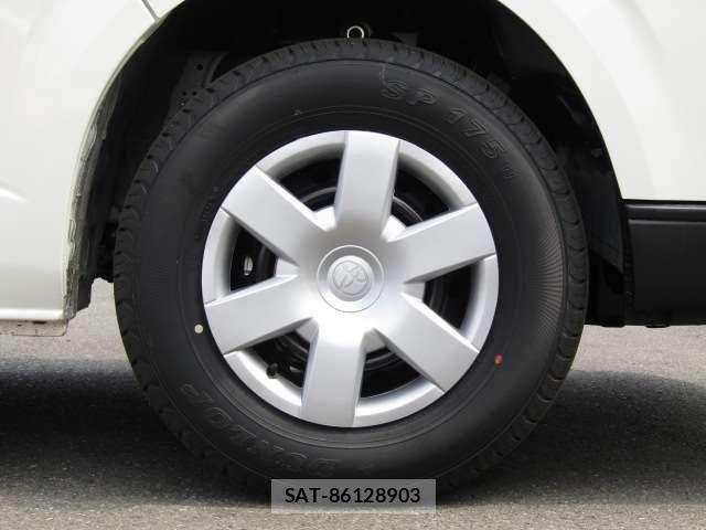 Toyota HIACE VAN 2026-02 6021466-24