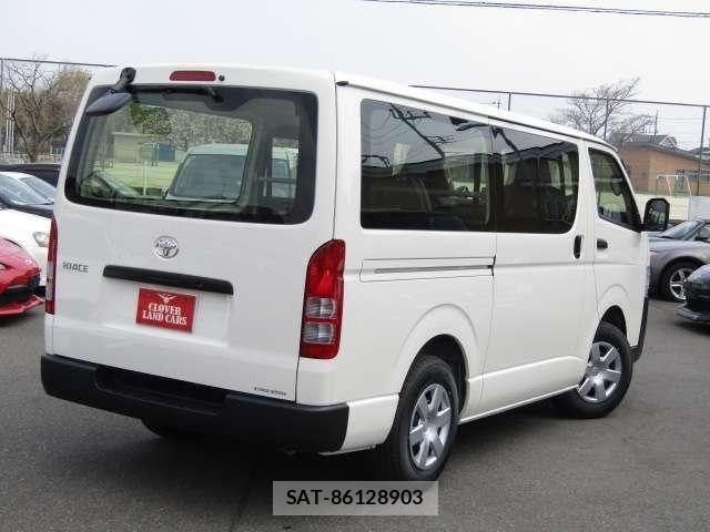 Toyota HIACE VAN 2026-02 6021466-25