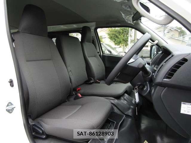 Toyota HIACE VAN 2026-02 6021466-8