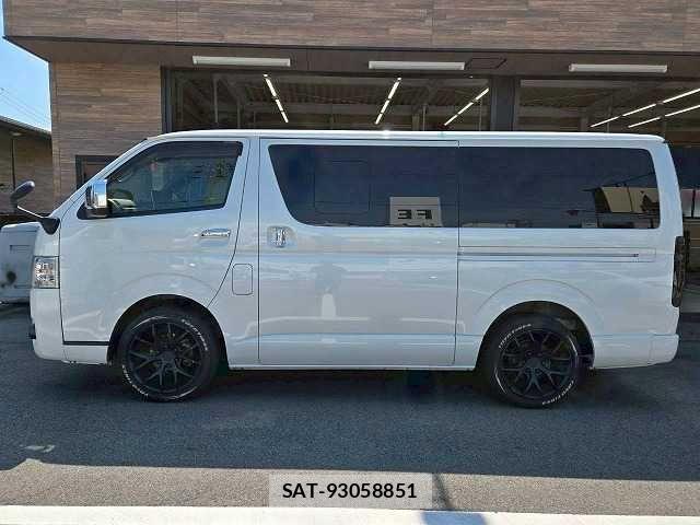 Toyota HIACE VAN 2020-12 6220596-13